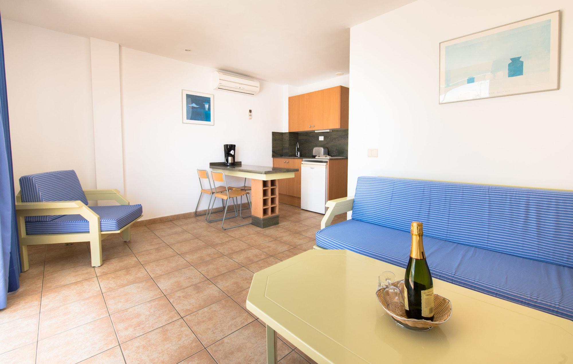 פלאייה דל אינגלז Apartamentos Karina מראה חיצוני תמונה